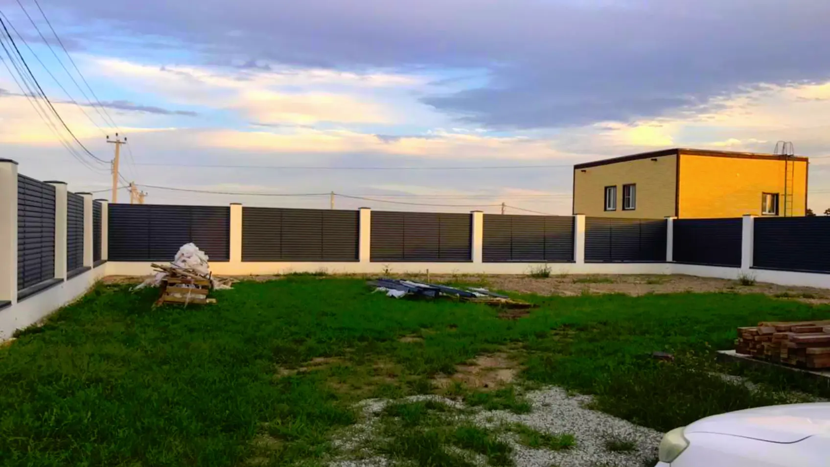 Фото 1 двусторонний забор Реснички 7024 МАТТЕ Серый Графит матовый